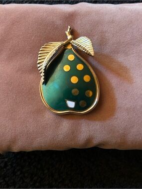 Vintage Signed Nettie Rosenstein Gold Leaf Green Pear 🍐Pendant Brooch